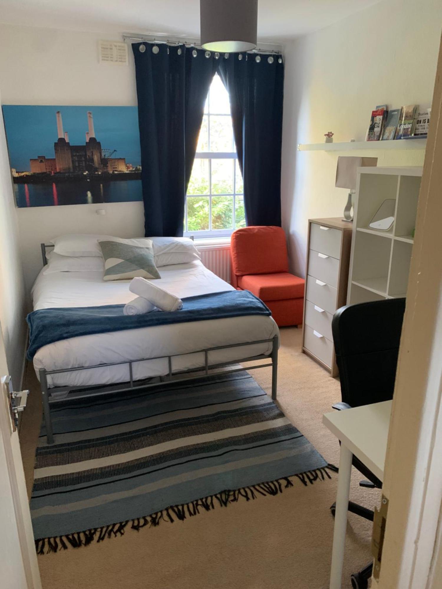 Central Location! Double Bedroom 2 Mins Walk From Battersea Power Underground Station! 伦敦 外观 照片
